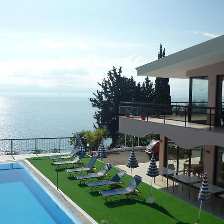 Karina Hotel เวนิทเซส ภายนอก รูปภาพ