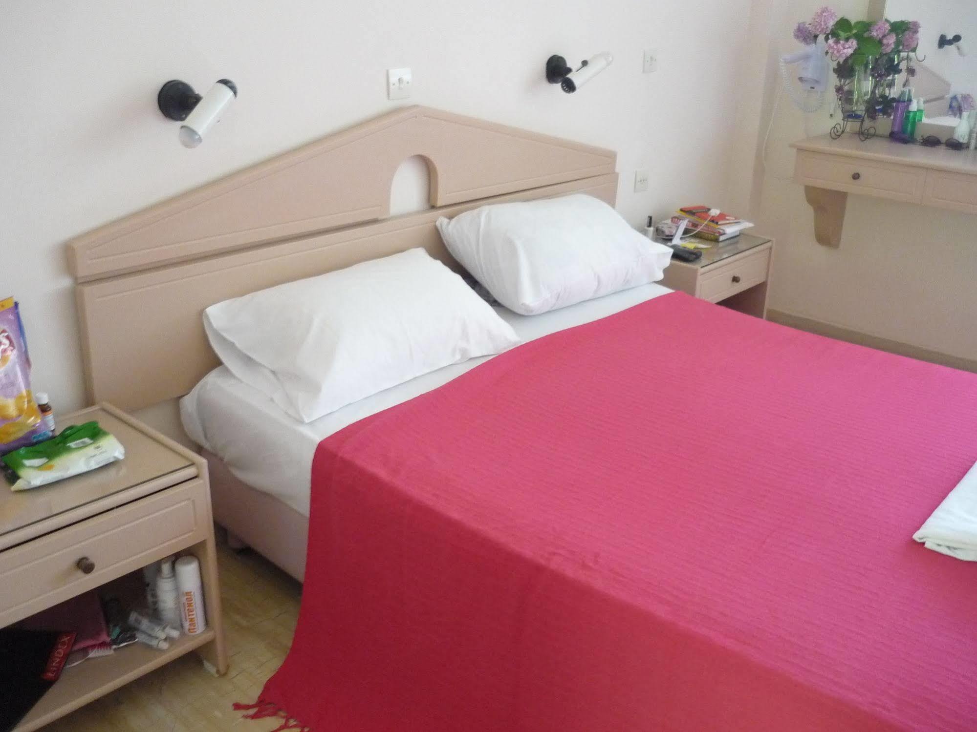 Karina Hotel เวนิทเซส ภายนอก รูปภาพ
